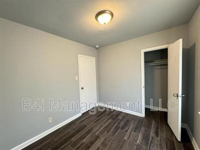 Photo - 3033 O'Hara Dr N