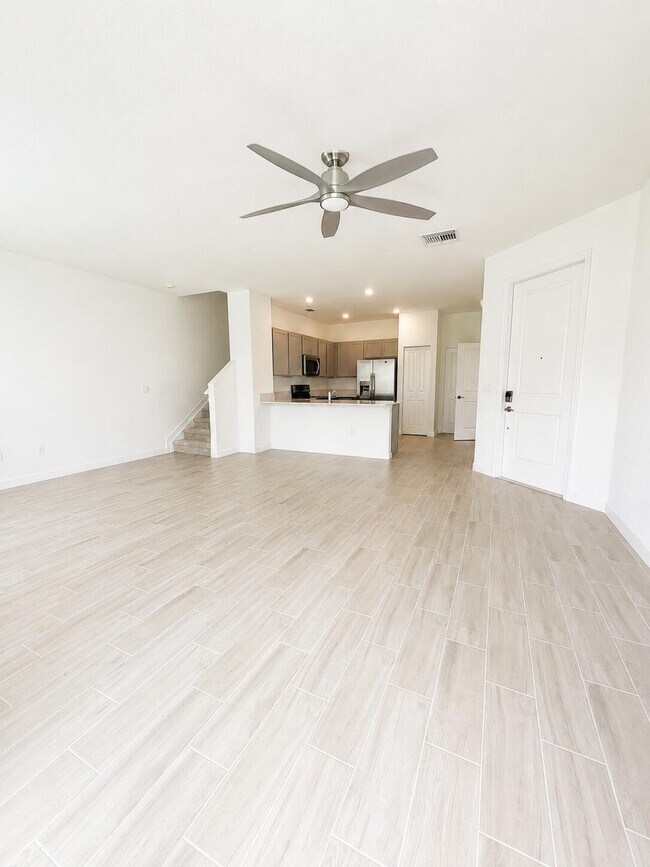 4345 Pond Lily Ln