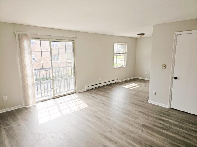 Photo - 5856 Highview Dr Unit 6