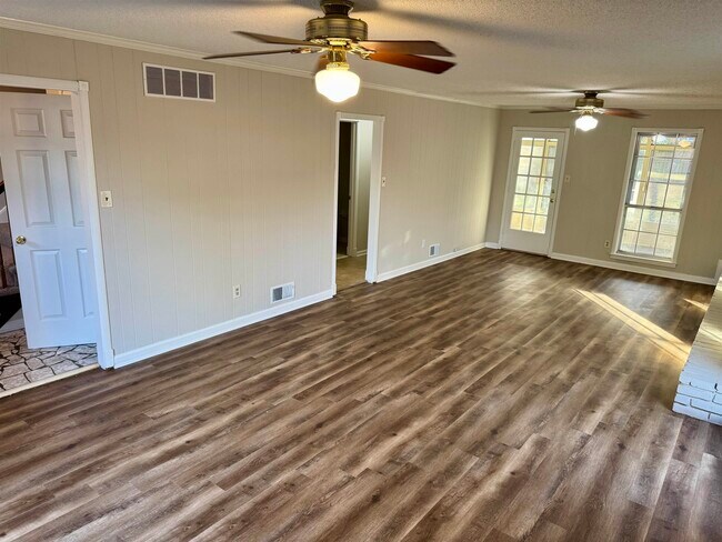 Photo - 122 York Haven Dr