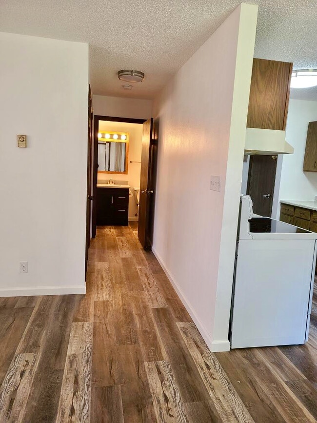 Photo - 640 Valley Dr Unit 2