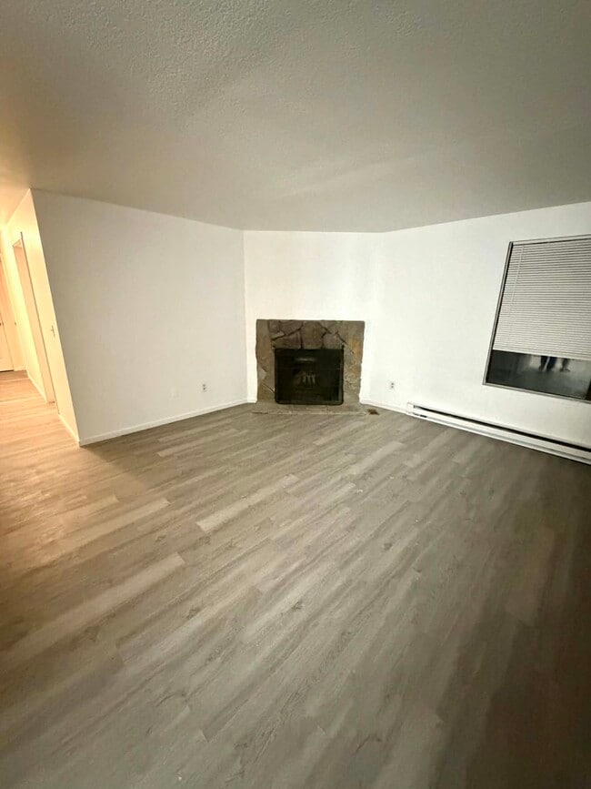 Photo - 19535 NW Pondosa Ct