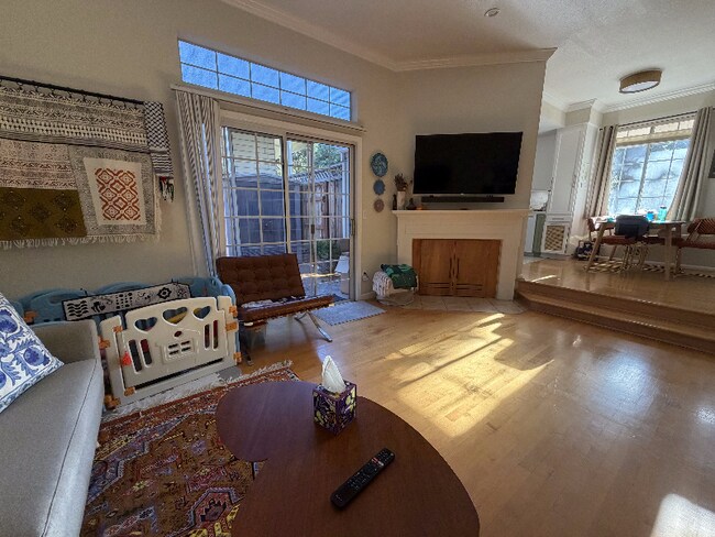 Photo - 558 N 3rd St