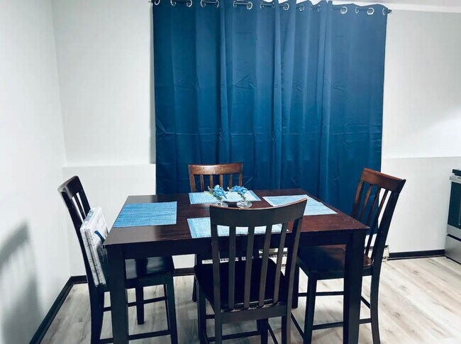 Photo - 315 Bush St Unidad 4