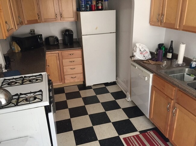 Photo - 2212-26 Sherman Ave.