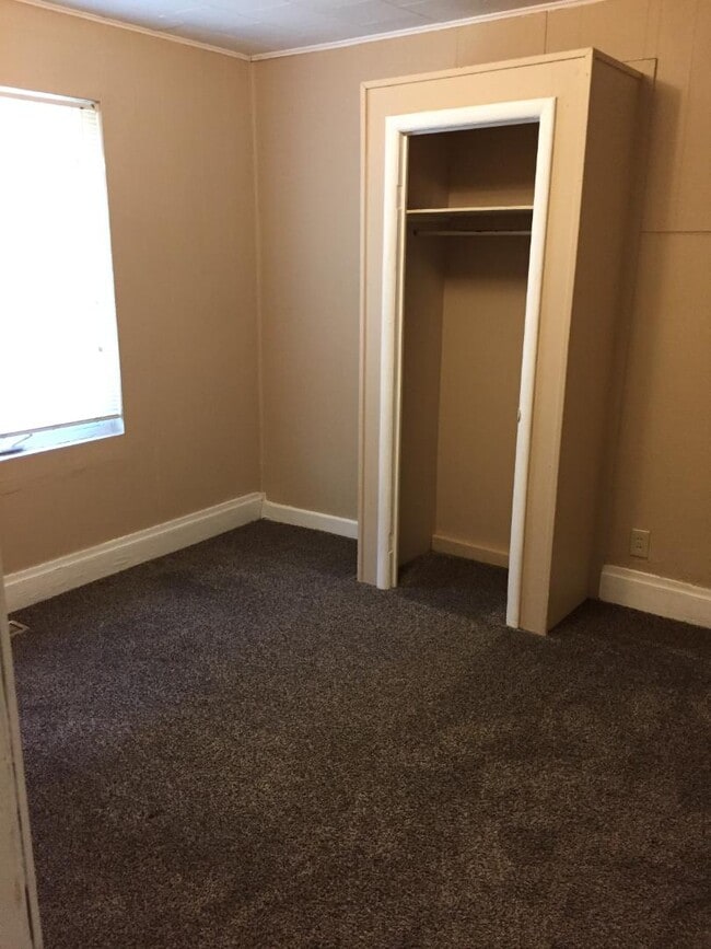 Photo - 903 Beltrami Ave NW