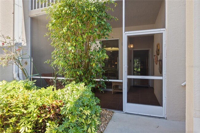 Photo - 9611 Castle Point Dr Unit 915