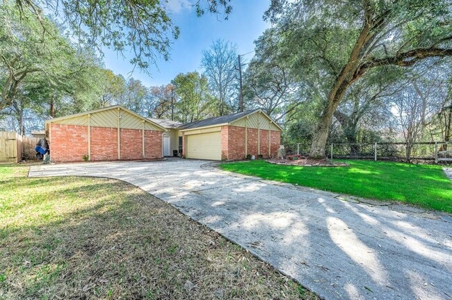 Photo - 22206 Meadowrock Dr House