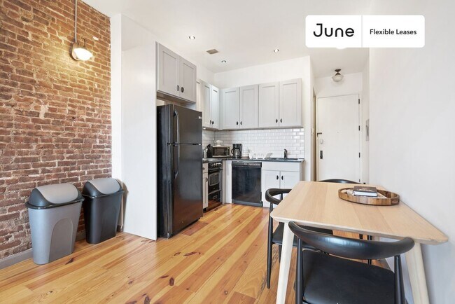 Trendy Private ROOM in Harlem