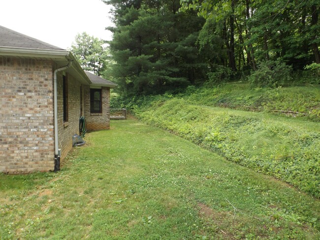 Photo - 40 Bailliere Dr