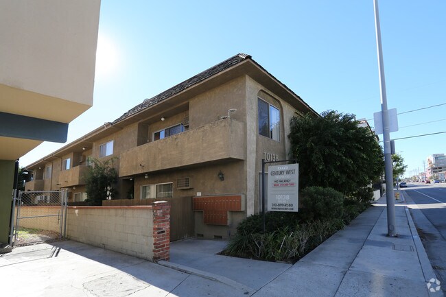 Photo - 10138 Palms Blvd