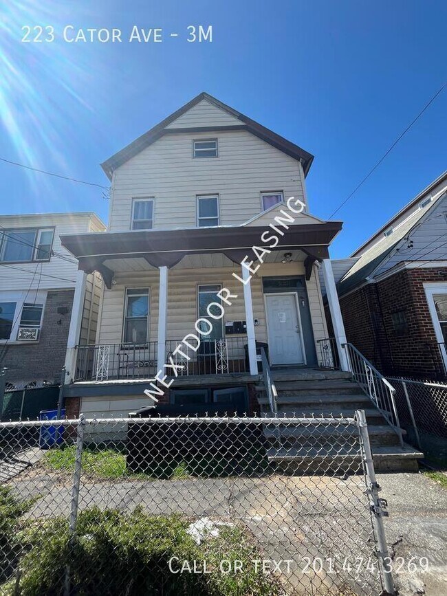 Building Photo - 223 Cator Ave Unit 3M