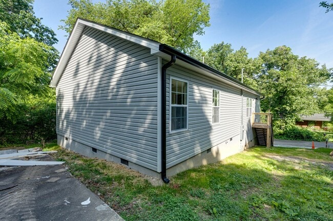 Photo - 720 East Ave Unit 1