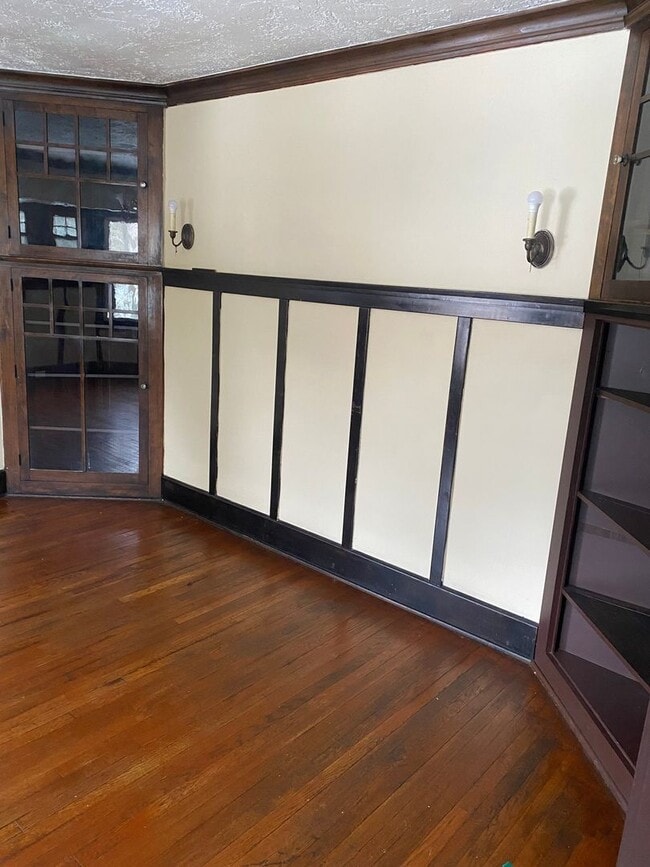 Photo - 280 Fairgreen Ave