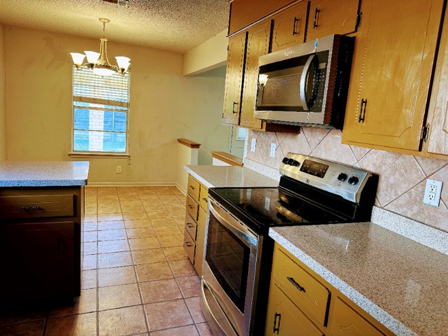 Photo - 1703 Kingman Rd