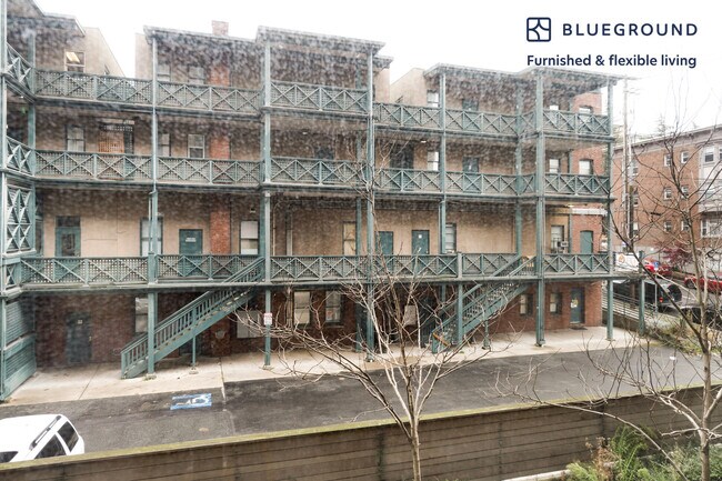 Photo - 624 Yale Ave N Unit FL4-ID970