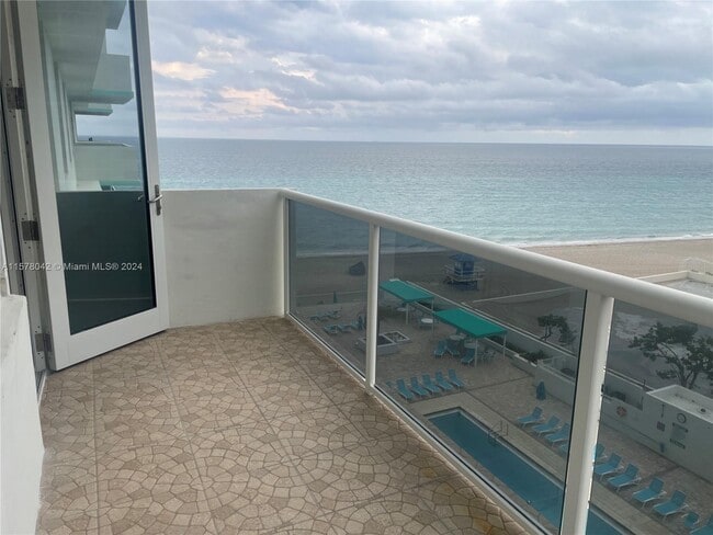 Photo - 3725 S Ocean Dr Unit 706