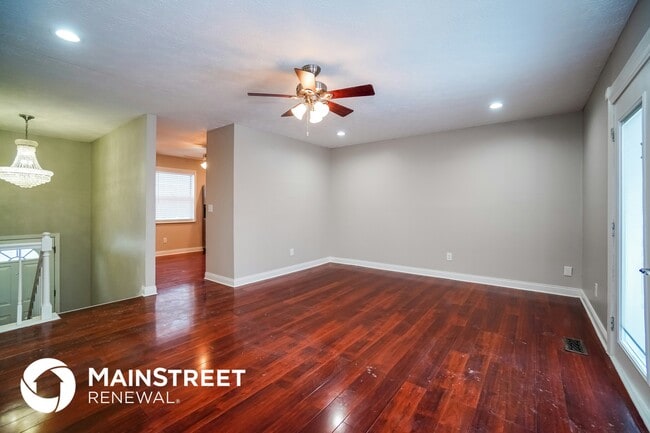 Photo - 1676 Laramie Dr