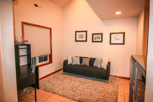 Photo - 27000 Kittiwake Dr