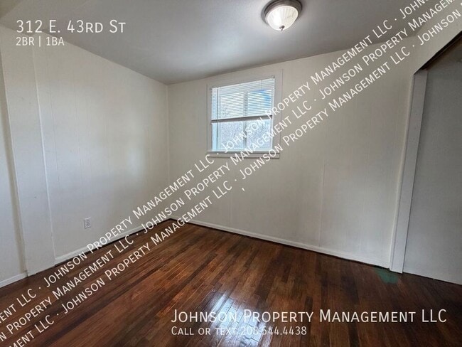 Photo - 312 E 43rd St