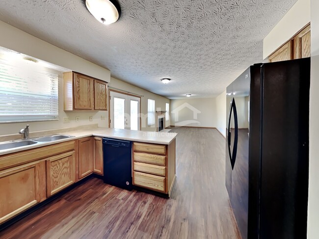 Photo - 2661 Hardwood Ave