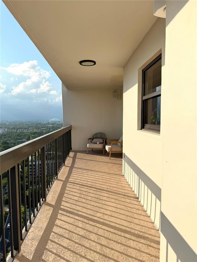 2333 Brickell Ave Unit 2512