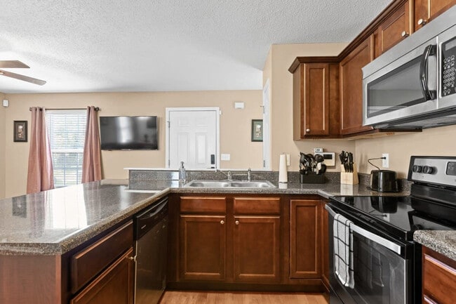 Photo - 222 Elmwood Dr Unit ID1043555P