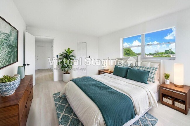 Photo - 12215 FL-909