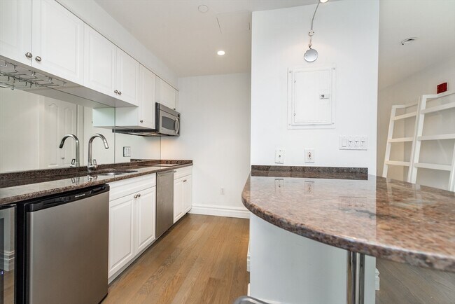 Photo - 1 Huntington Ave Unit 311