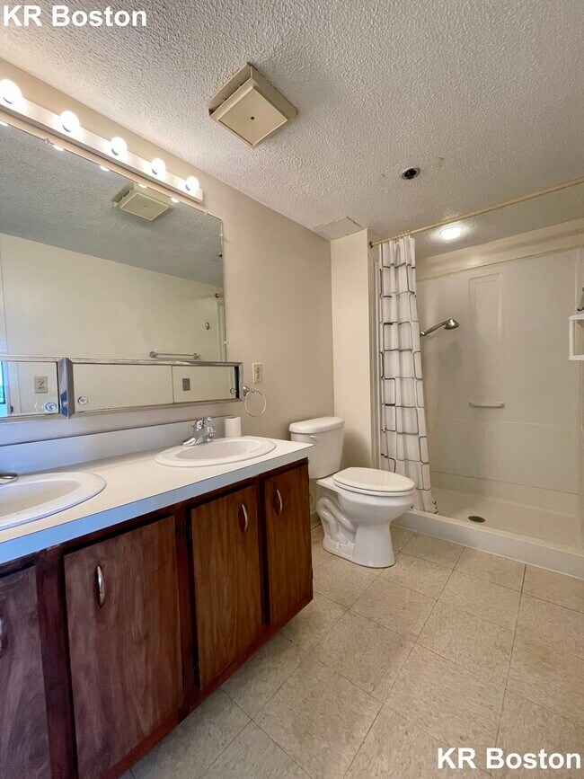 Photo - 1732 Beacon St Unidad 4