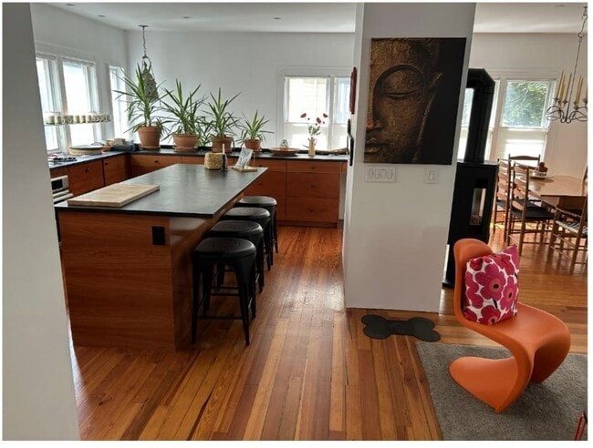 5 Traymore St