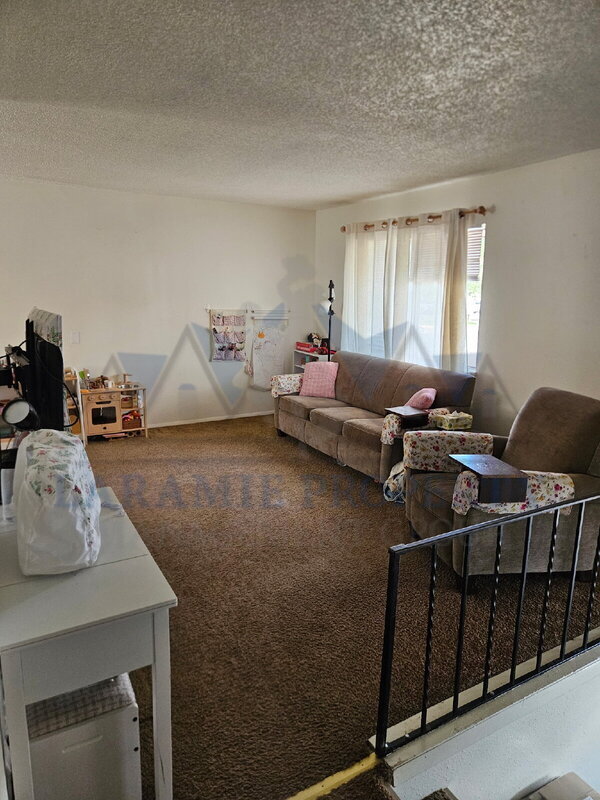 Photo - 714 Downey St Unidad 2