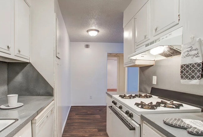 Photo - Chalet Apartments