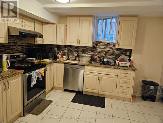 Photo - 4329 Guildwood Way