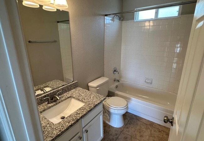 Photo - 176 N 166th Ln