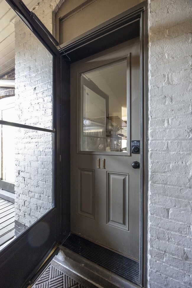 Photo - 2472 Overlook Rd