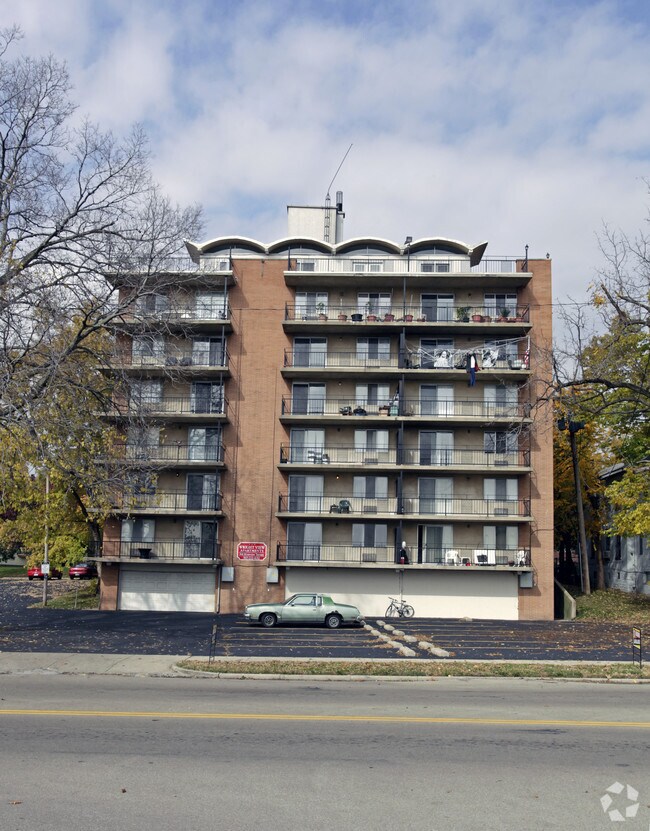 Wright View Apartments