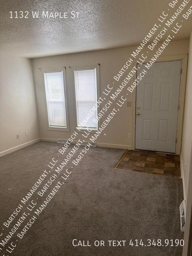 Photo - 1132 W Maple St