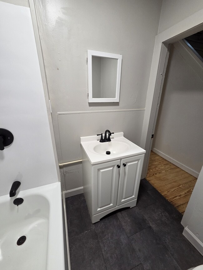 Photo - 832 N Leroy St