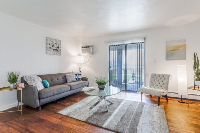 Photo - Prime at Uptown II