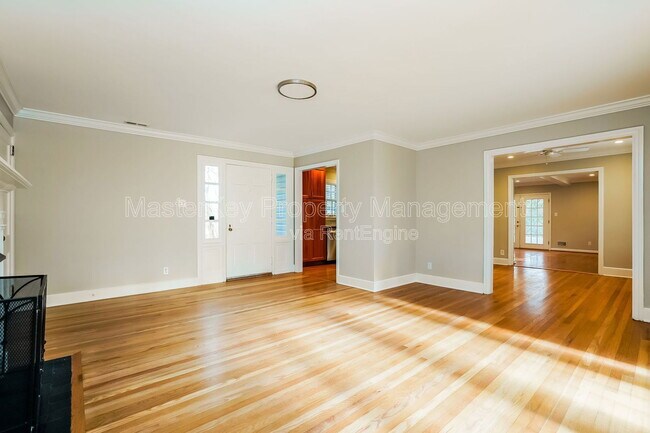 Photo - 3401 White Oak Rd