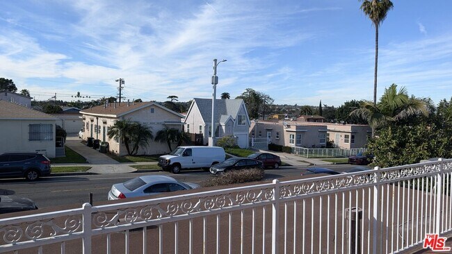 Photo - 6820 S Van Ness Ave