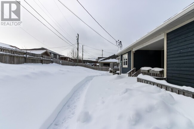 Photo - 19 Galaxy Crescent