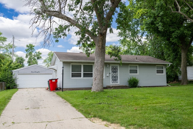 Photo - 1222 Thomas Dr