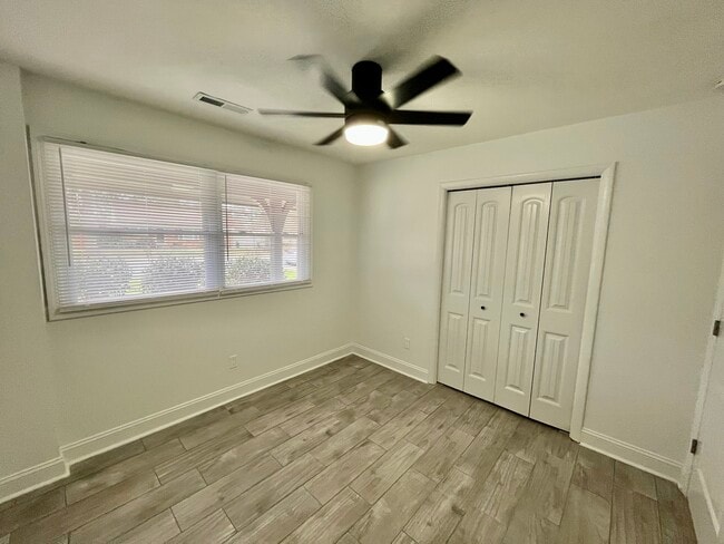 Building Photo - 2038 Tyvola Rd Rental