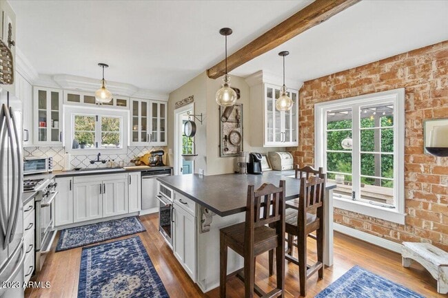 Photo - 514 W Palm Ln