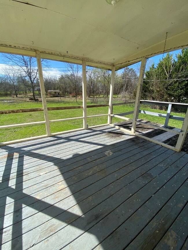 Photo - 3 Bed, 1.5 Bath | Charming Neighborhood | Close to Costco, Topgolf, and Shopping