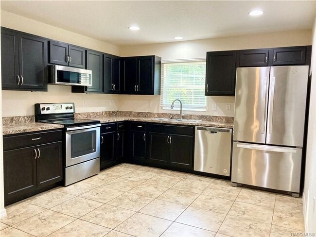 Photo - Crystal Manor 2 bedroom, 2 bath, 1 car garage home!