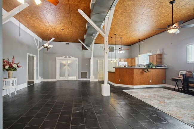 Photo - 116 Elmira Ave