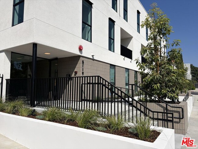 Photo - 5119 Colfax Ave Unit 301